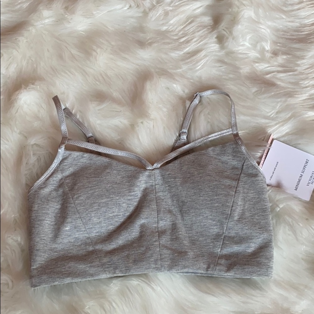 Victoria Secret Sports Bra (XS/Extra Petite)